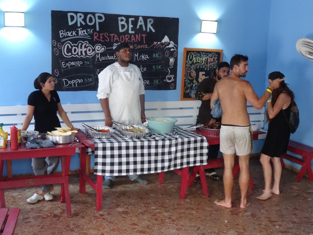 Drop Bear Hostel Santa Marta  Exterior photo